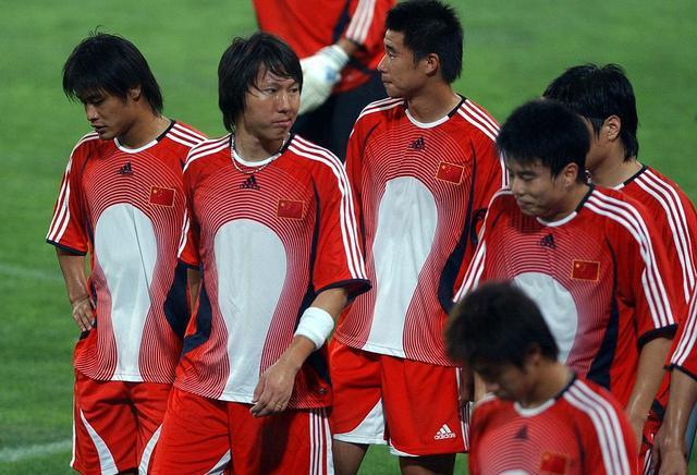 2002年日韩世界杯，中国队进几球，战绩怎么样？